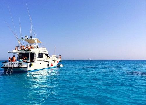 Individuelle Angeltour von Safaga: Fischerboot mieten - Private Yachtcharter