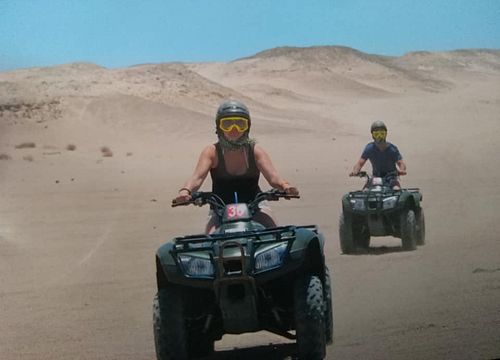 Private 5-stündige Quad Tour zum Beduinendorf von Sahl Hasheesh