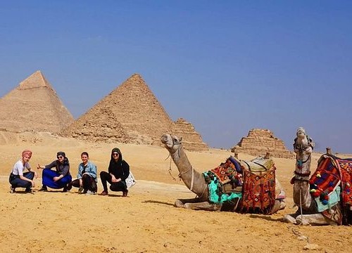 Private Tagestour zu den Pyramiden mit Privatfahrzeug von Marsa Alam